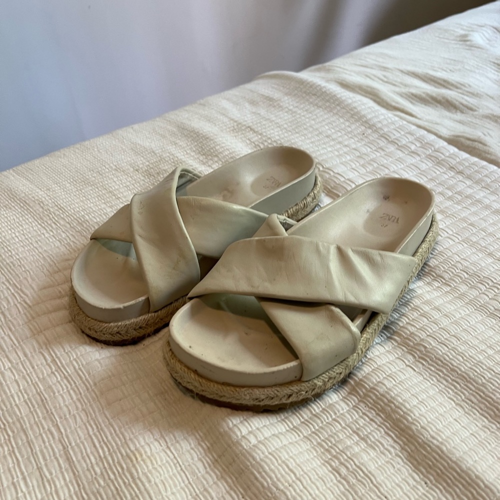 Zara cross leather sandal Sz 7